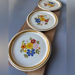 VINTAGE Mikasa Stoneware 3 piece set 8” salad plate made in Japan